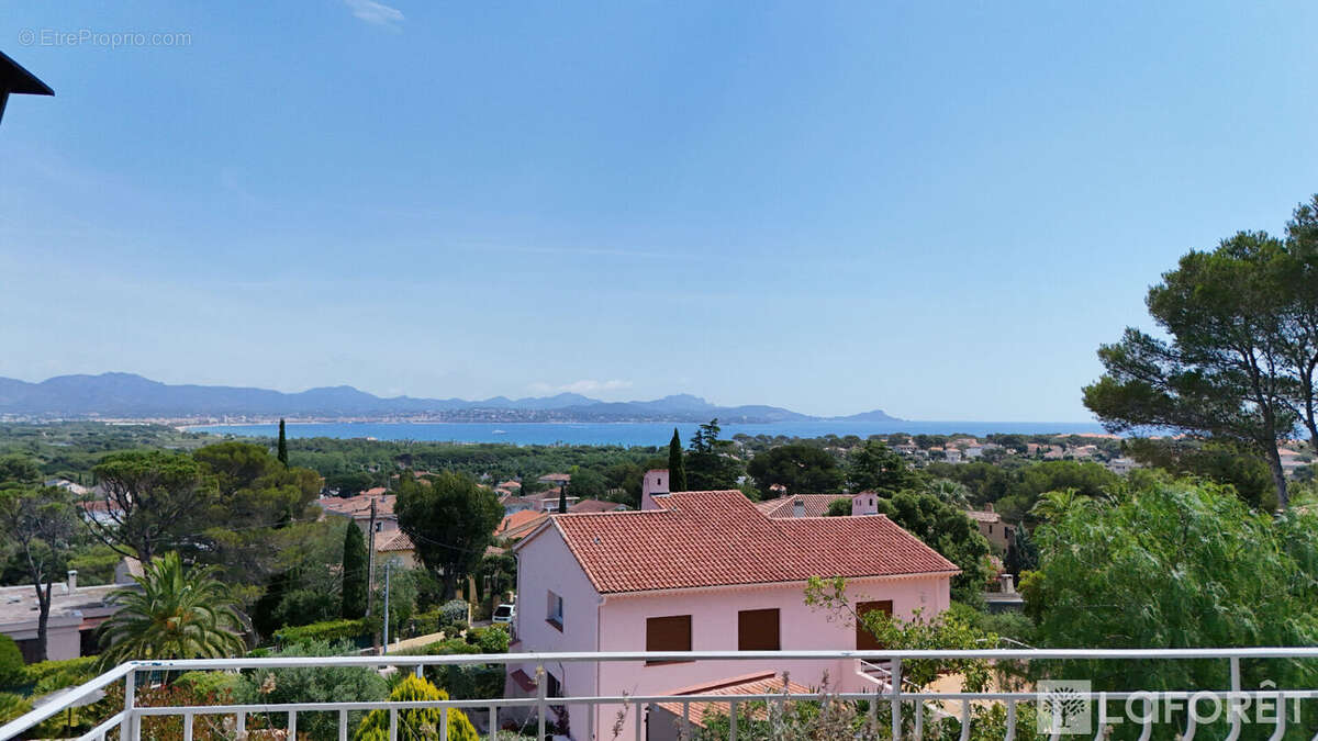 Maison à FREJUS