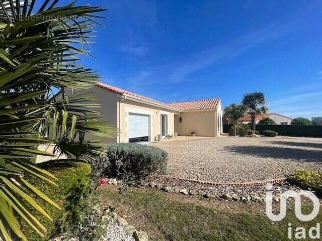 Photo 4 - Maison à LOUZY