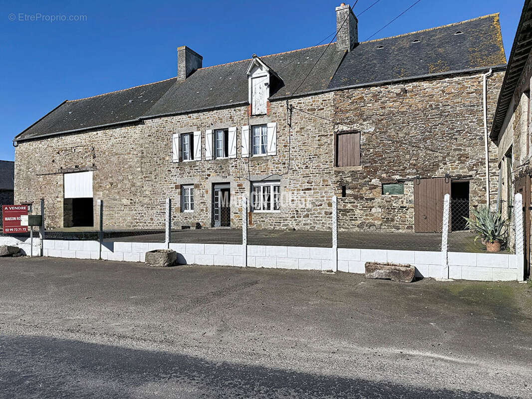 Maison à MONT-DOL