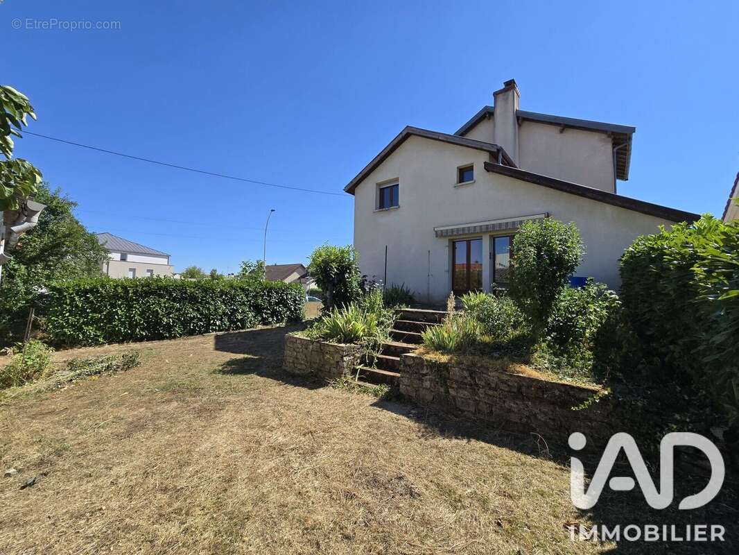 Maison 116 m² à Chenove  - photo 2
