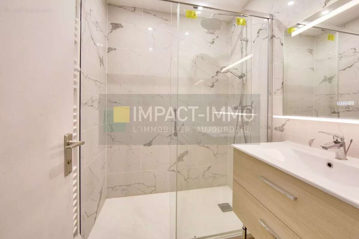 Appartement à SURESNES