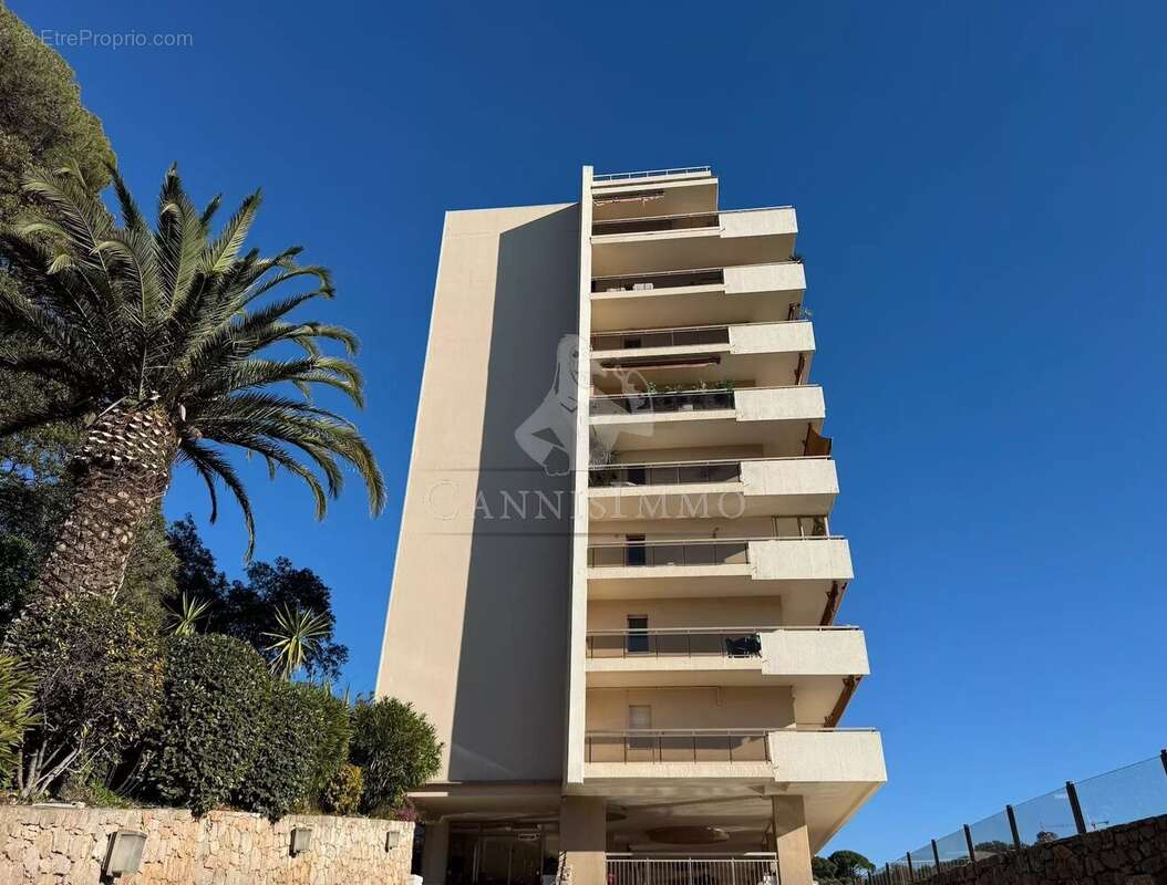 Appartement à LE CANNET