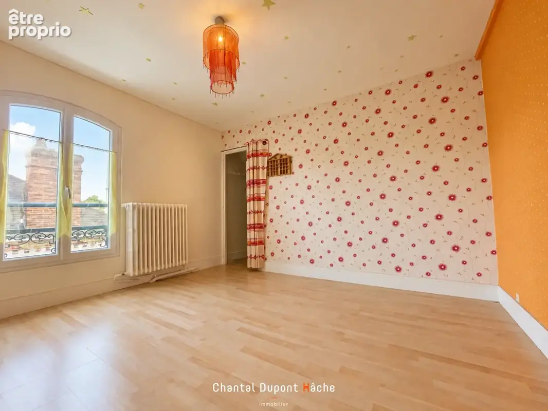 CHARTRES MAUNOURY - Maison de caractère avec jardin et dépendance de 80m2 (professionnelle ou maison d'amis) - photo 17