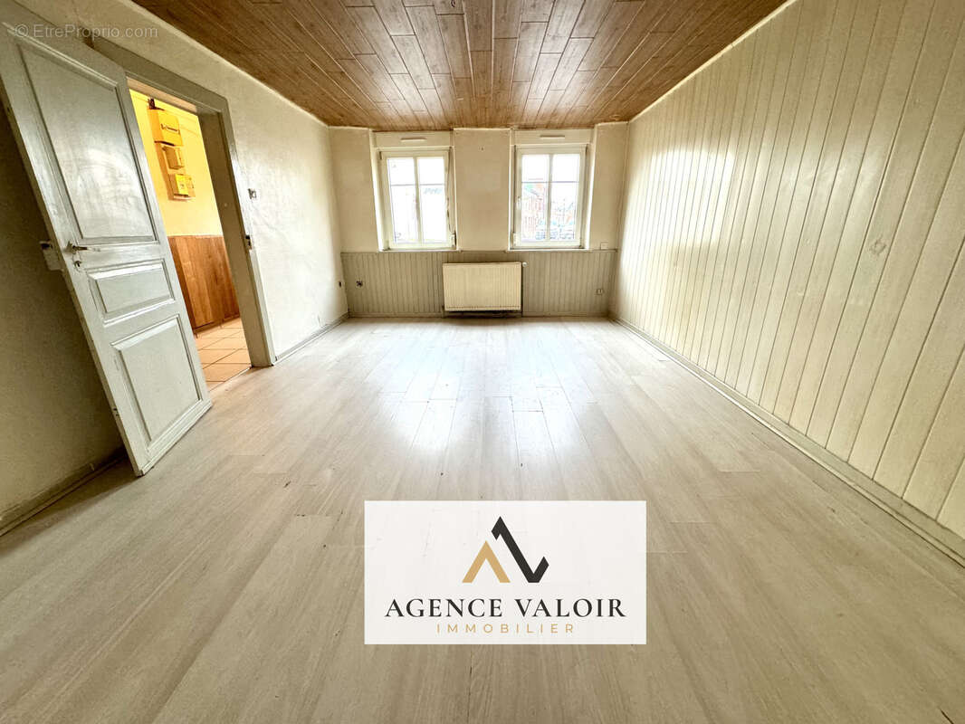 Sarralbe - maison de ville - 160m2 - 4 chambres - photo 5