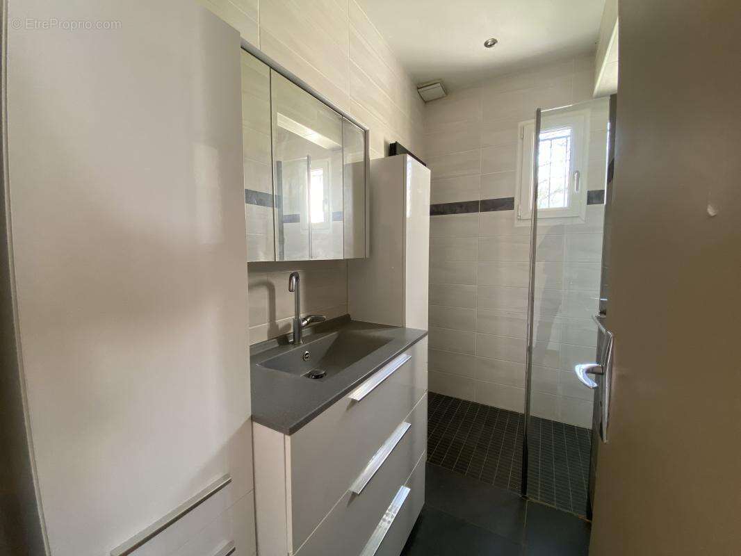 Maison à ROSNY-SUR-SEINE