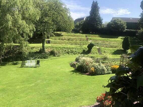 Maison à CONDE-SUR-NOIREAU