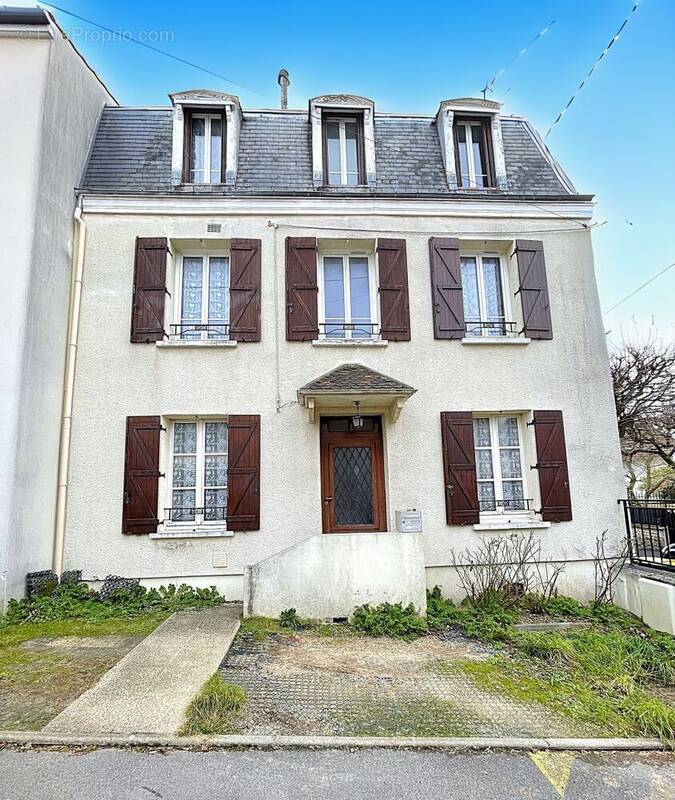 Maison à NEUILLY-PLAISANCE