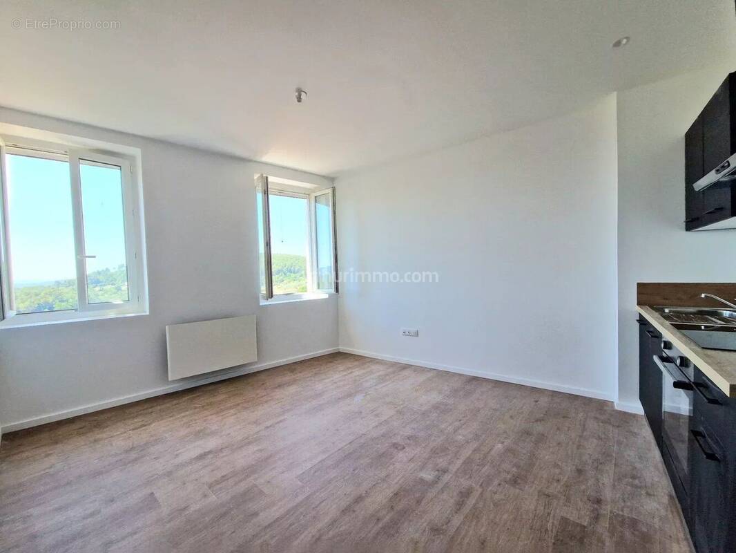 Appartement à CALLAS