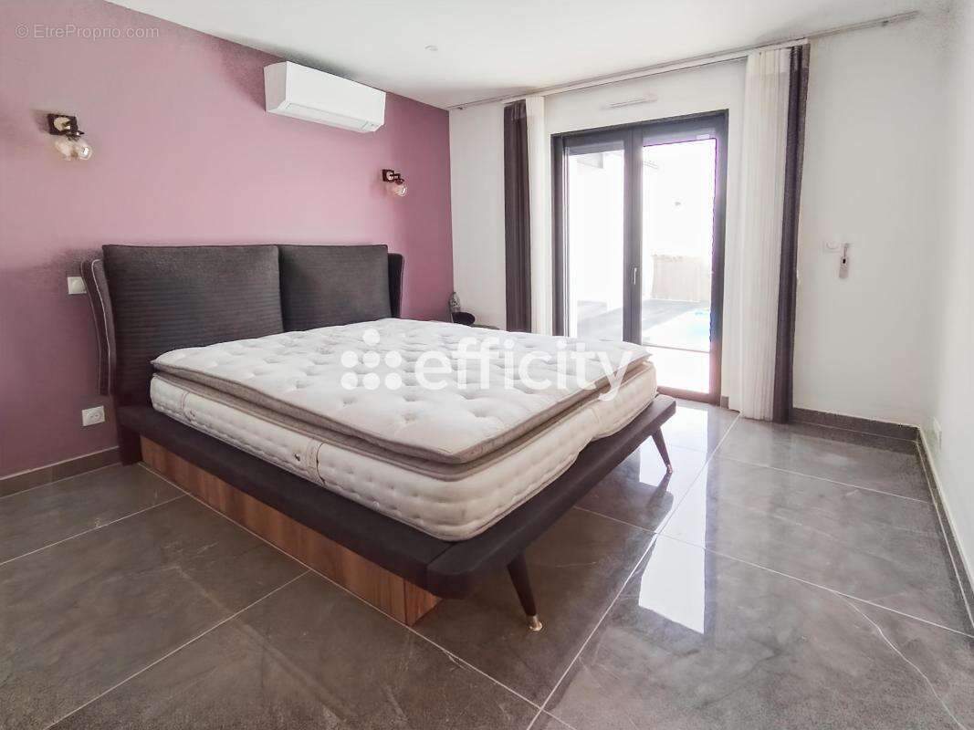 Maison 150 m² à Dompierre-Sur-Mer  - photo 6