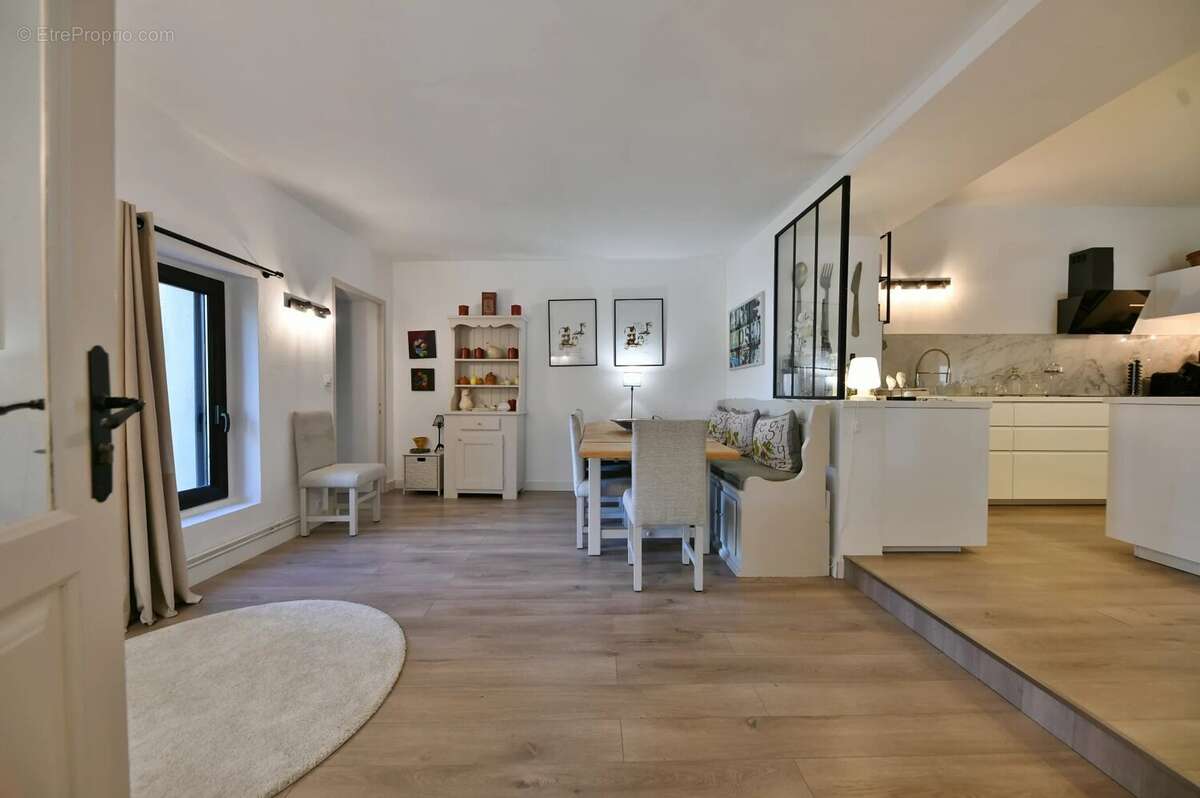 Maison à UZES