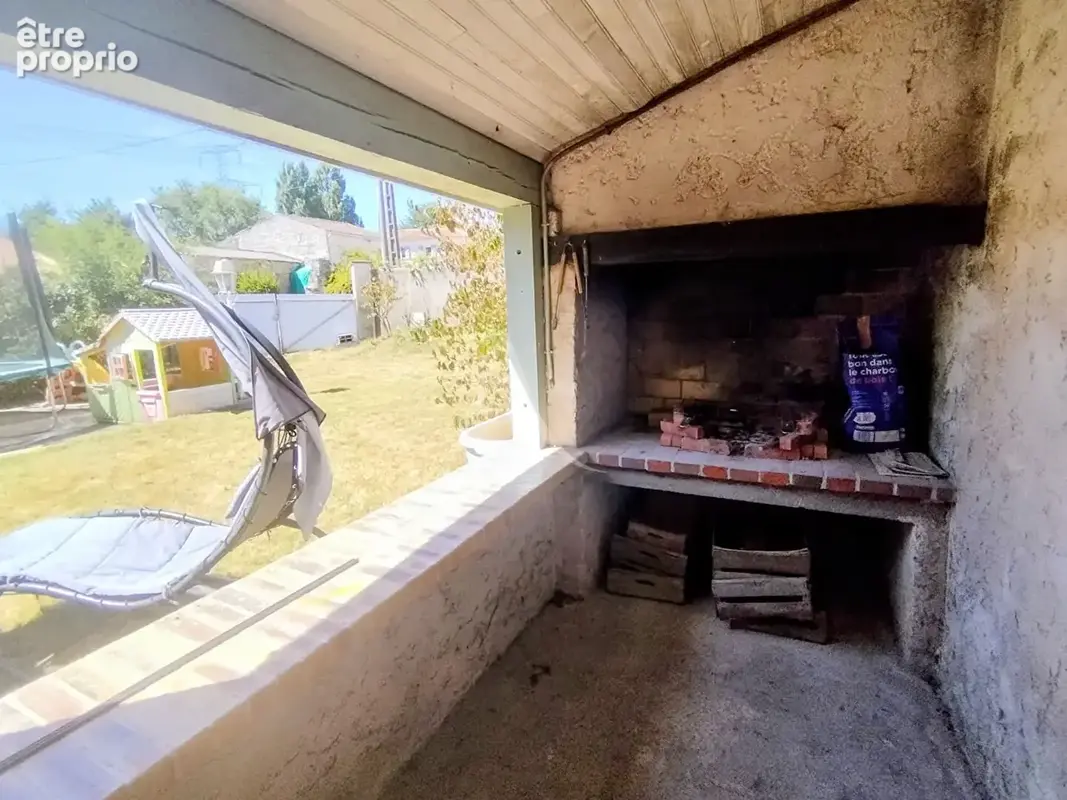 Chaniers - Maison 5 pièces - dépendance, jardin et  grand garage - photo 18