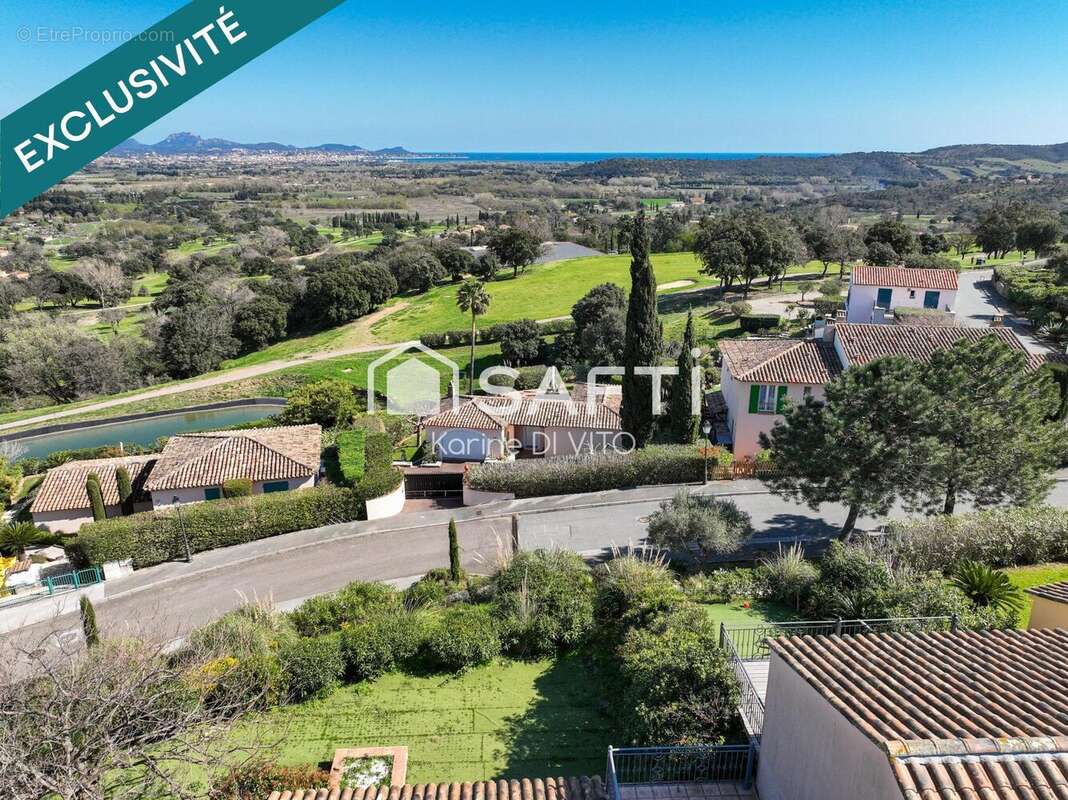 Photo 8 - Maison à ROQUEBRUNE-SUR-ARGENS