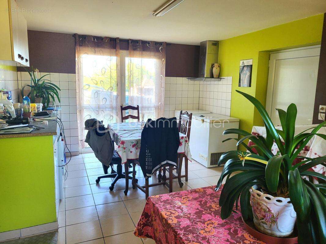 Maison à SAINT-BRICE-DE-LANDELLES