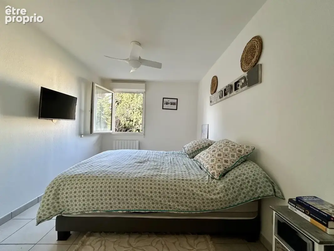 Appartement T3   66,40 m2 avec terrasse, parking & garage   Marseille 13010 - photo 2