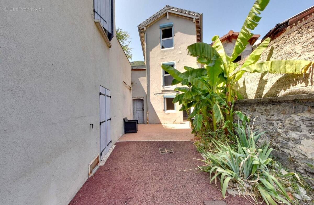 Maison à LA TRONCHE