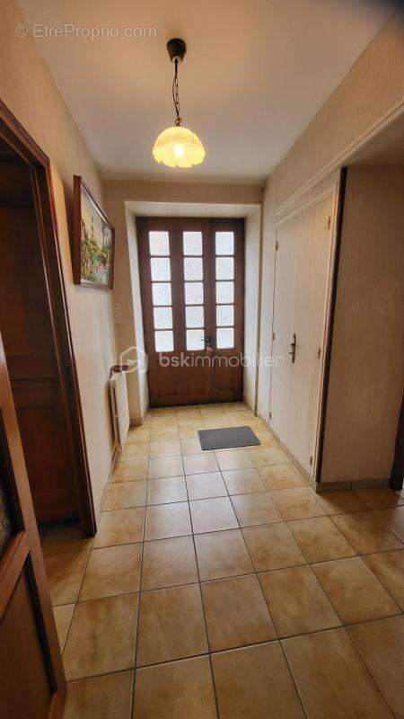 Maison à LANDELLES-ET-COUPIGNY