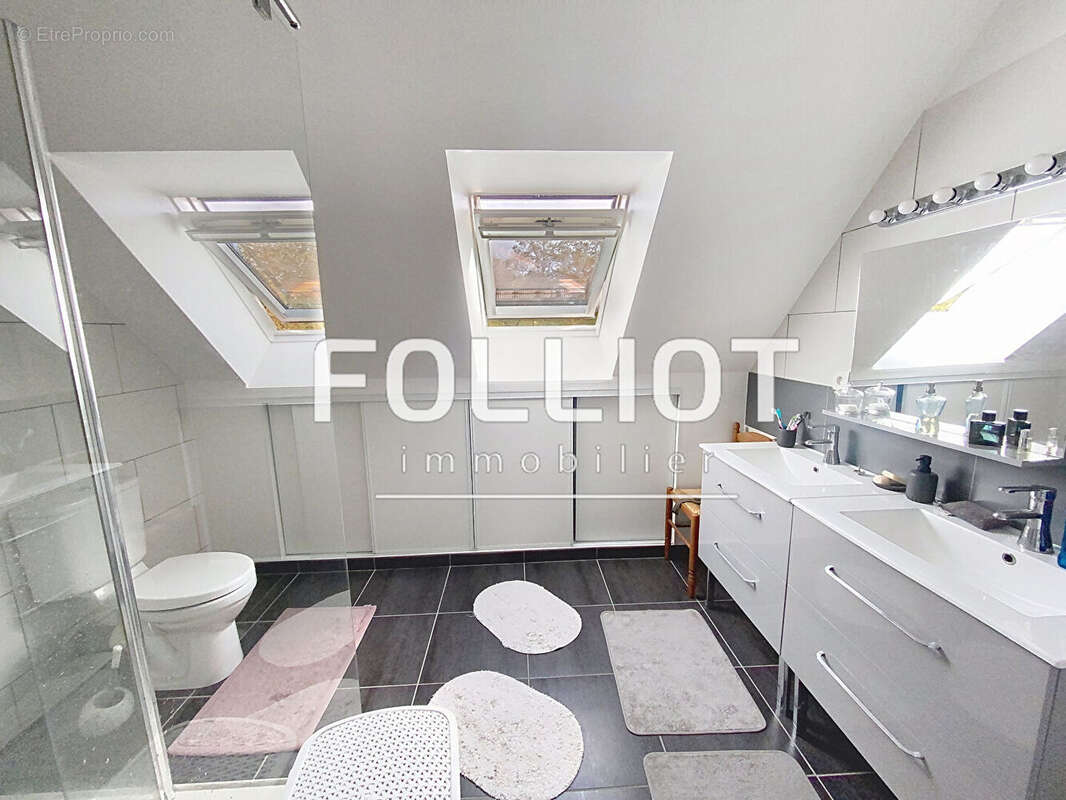 Maison à SAINT-AUBIN-DU-PERRON