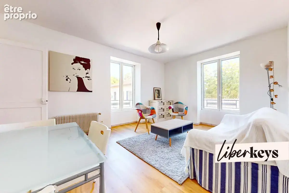 Appartement à FONTAINES-SUR-SAONE