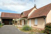 Maison à SAINT-SAUFLIEU