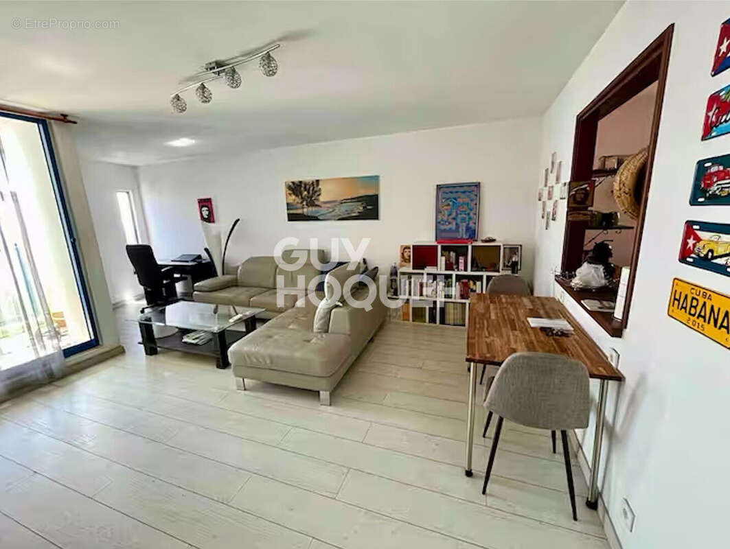 Appartement à SAINT-DENIS