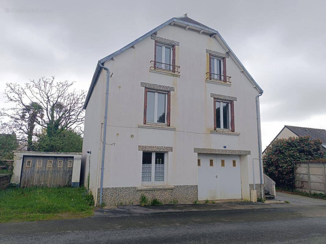 Maison à PLONEVEZ-DU-FAOU