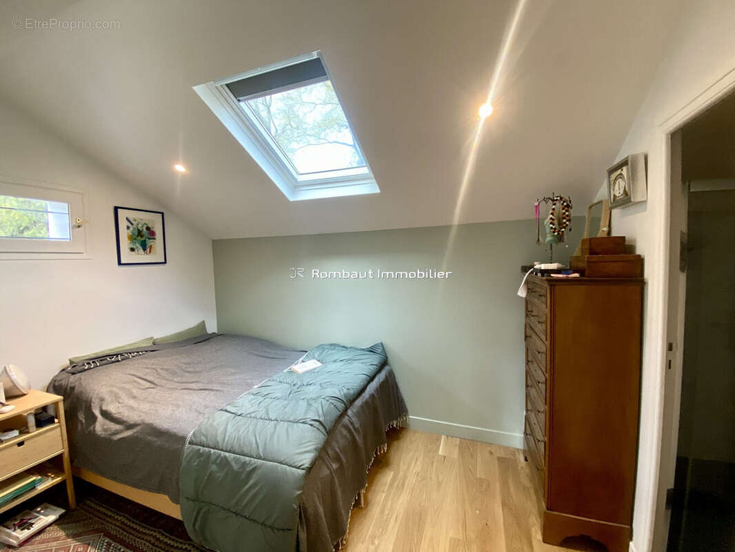 Maison à LA CELLE-SAINT-CLOUD