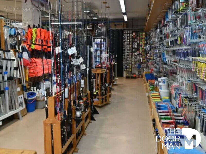 Commerce à LE LAVANDOU