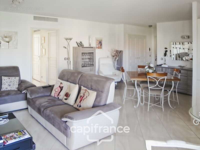 Appartement à HYERES