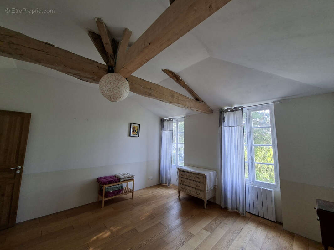 Maison à SAINT-PUY