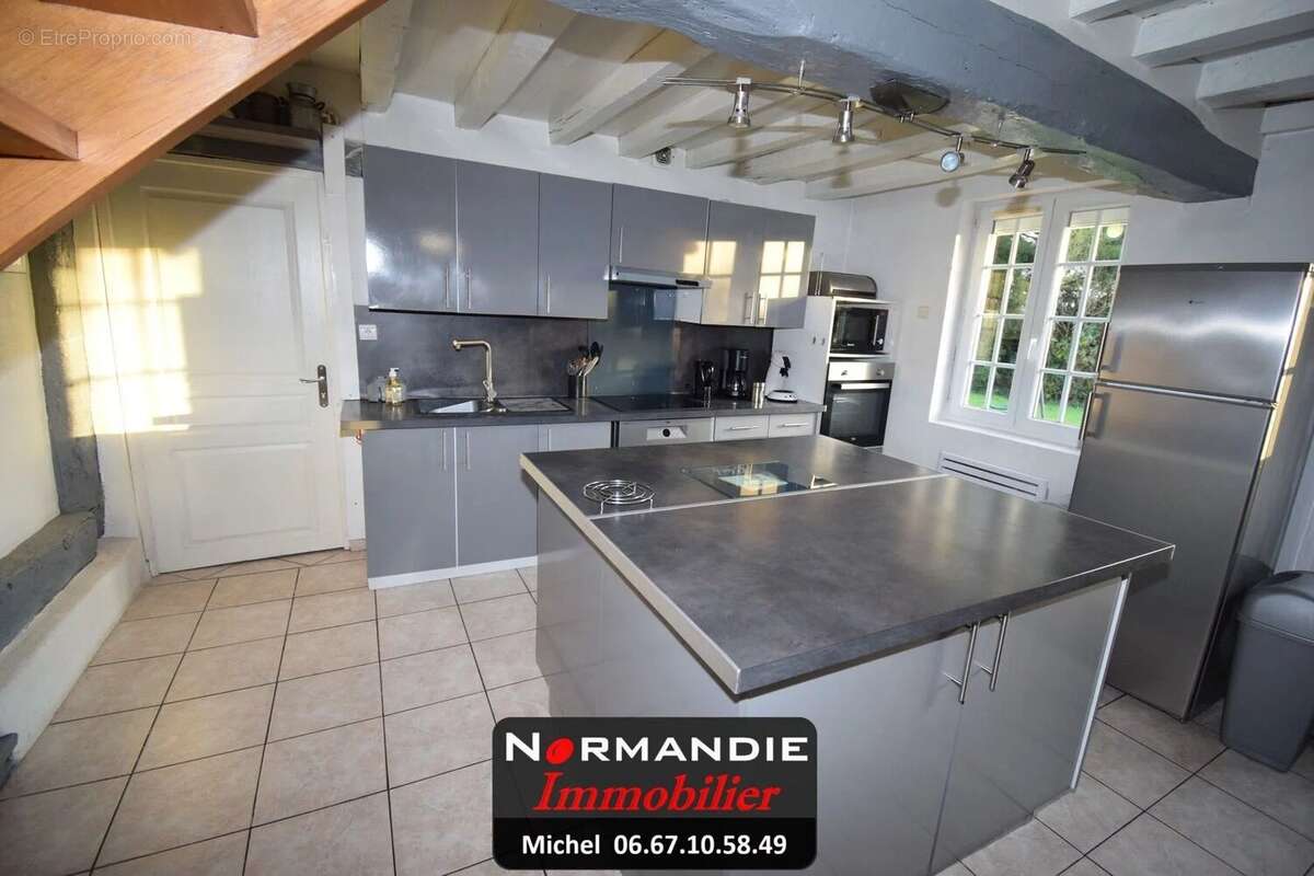 Maison à FRESQUIENNES