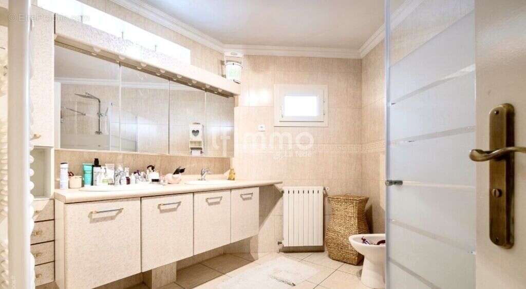 A vendre maison 7 pièces 198 m² Villiers Sur-Marne - photo 16