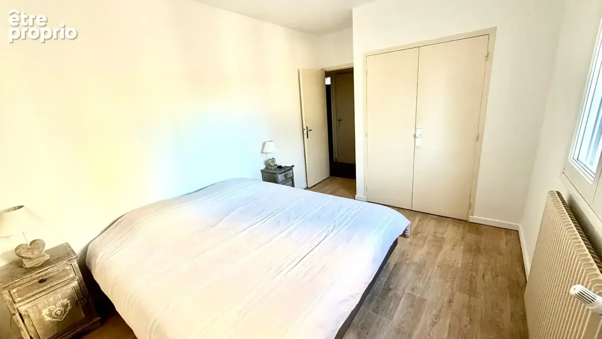 Villa de plain pied de 130 m² habitable avec dépendance sur 1300 m² de jardin clos et arboré - photo 13