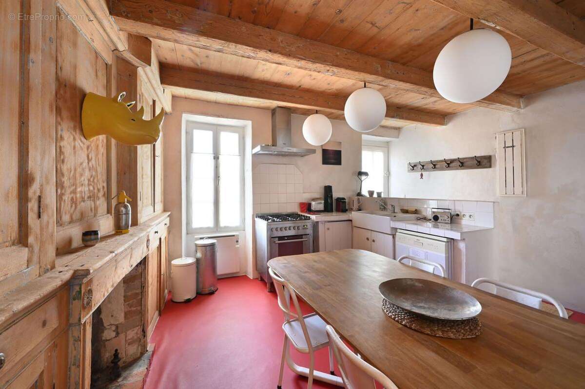 Maison à SAINT-CLEMENT-DES-BALEINES