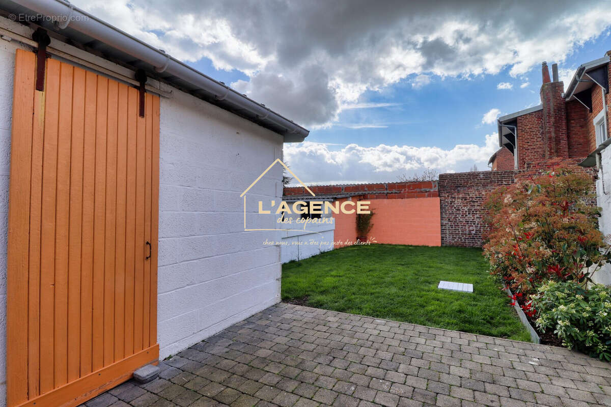 Maison à HAZEBROUCK