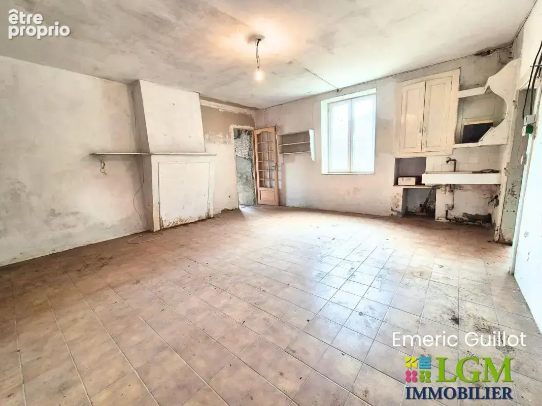  À vendre – Maison à rénover - Grand Garage - Grange - Greniers - Grand Terrain arboré à Écoman (41290) - photo 6