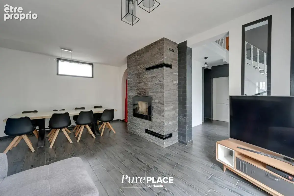 Maison/Villa T5 de 160 m² à Le Raincy 93340 - photo 1