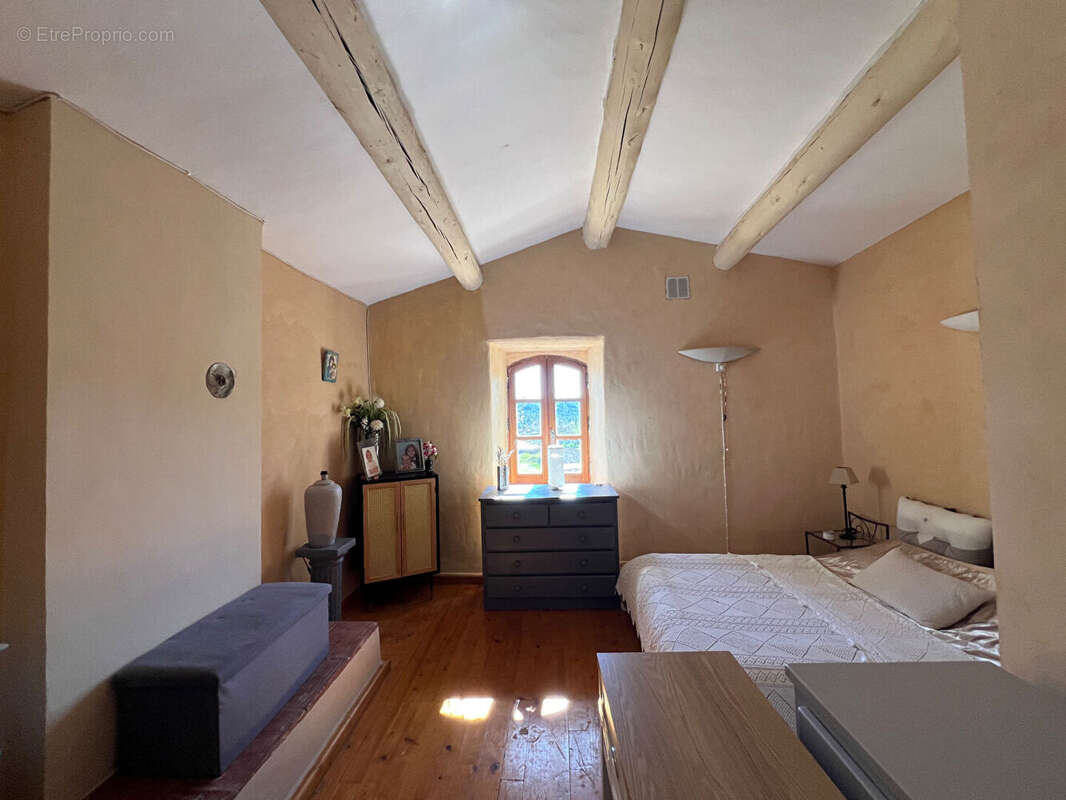 Maison à RUSTREL
