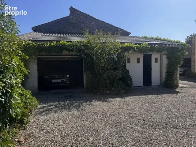 Maison sur2 niveaux 6 pp + garages + jardin - photo 6