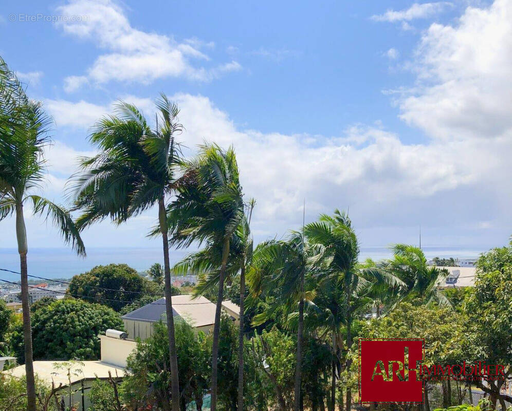 Maison à SAINT-DENIS
