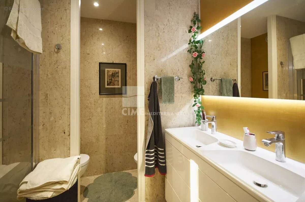 À vendre - Appartement 2 pièces à Cannes, Résidence Le Gray d'Albion - photo 10