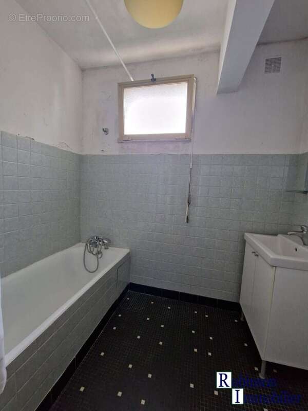 Appartement à LE PLESSIS-ROBINSON