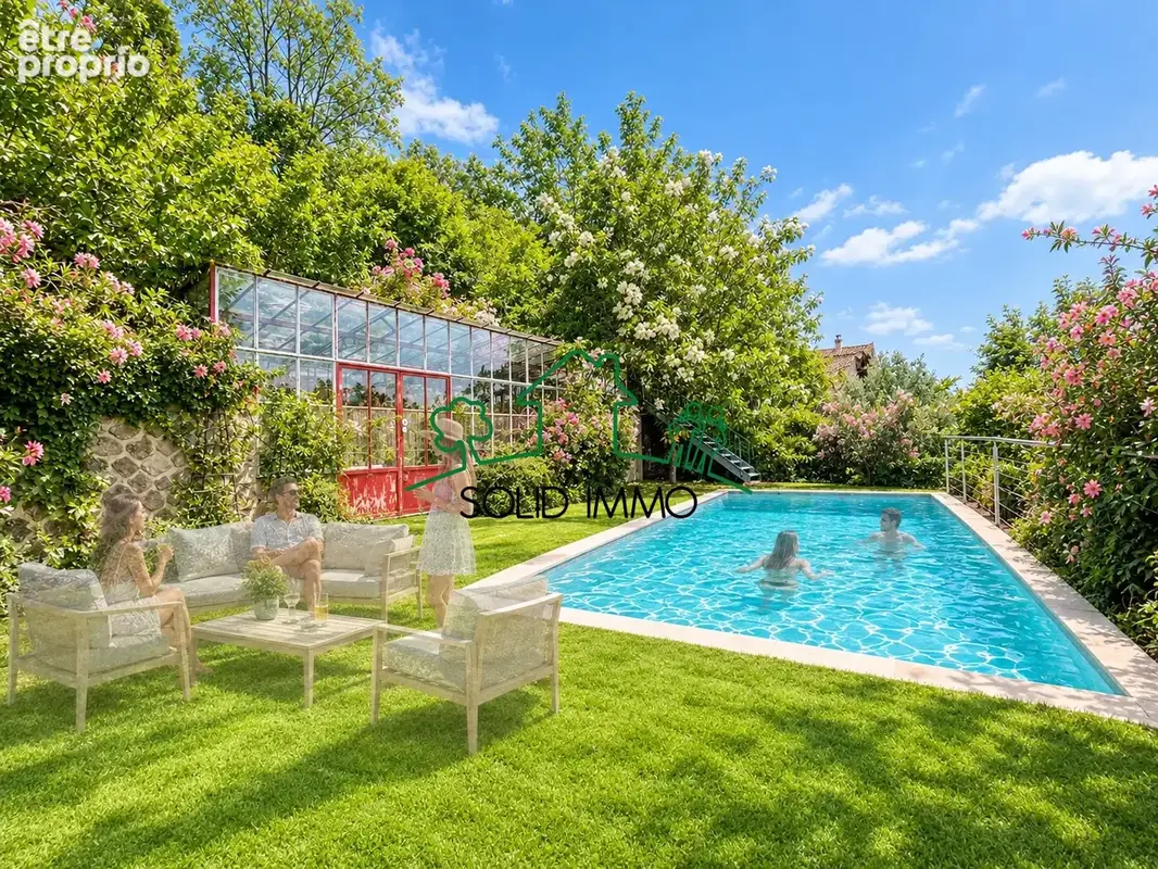 Maison spacieuse avec jardin, piscine et vue sur village médiéval - photo 7