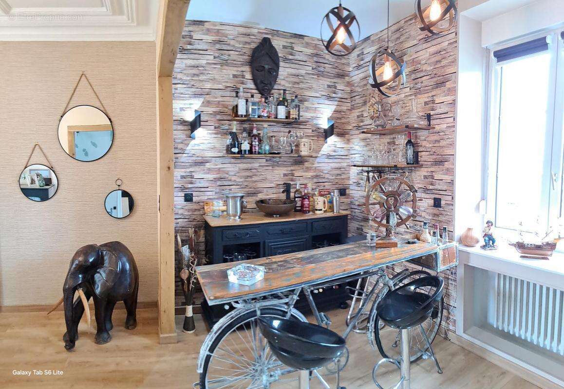 Maison à LE VIVIER-SUR-MER