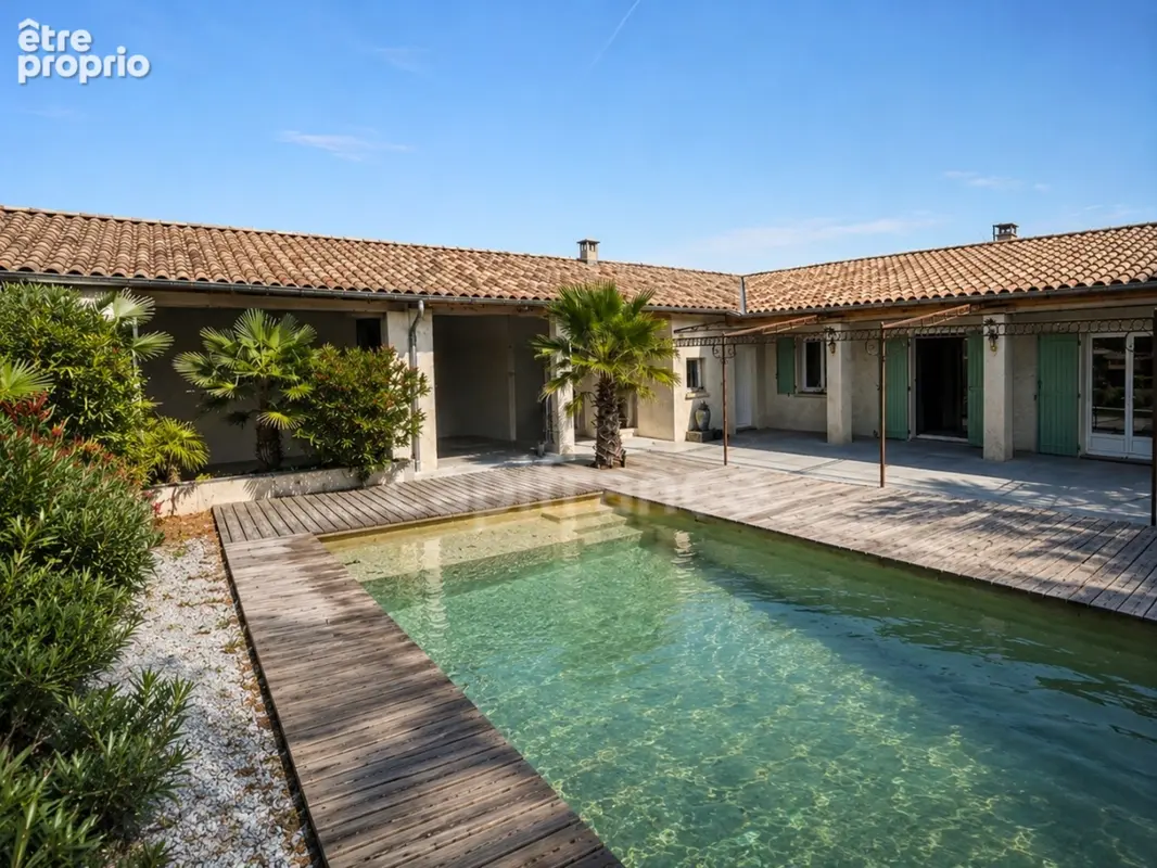 Maison à vendre de 200 m² avec piscine – Piégros-la-Clastre (26) - photo 3