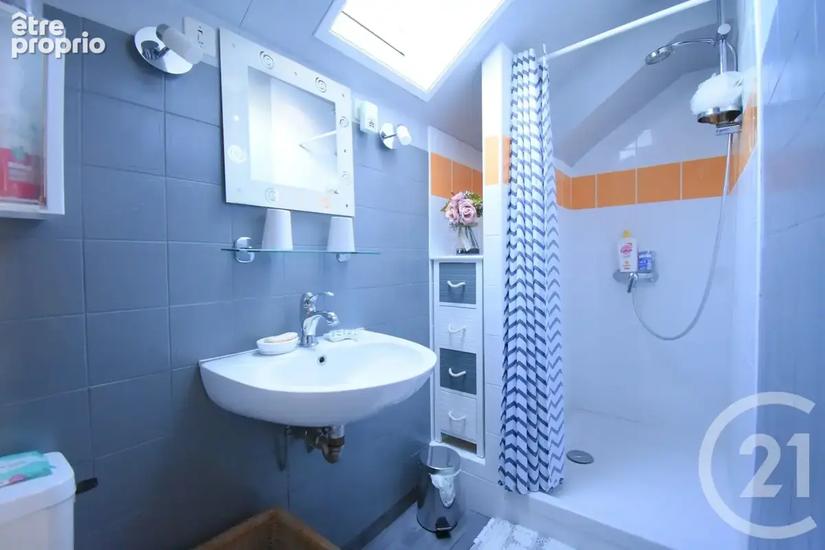 Maison 158 m² à Vendat  - photo 14