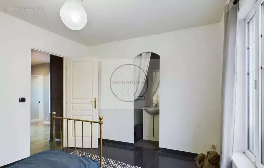 Maison 160 m² à Montreuil  - photo 17