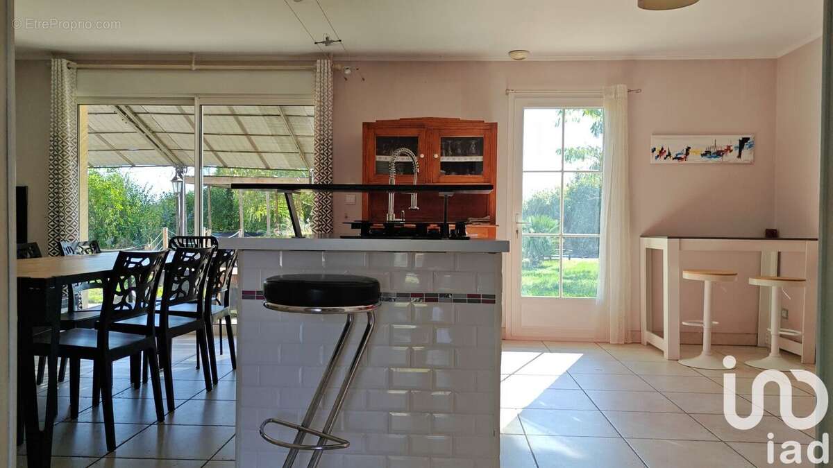 Photo 6 - Maison à SAVIGNY-EN-SEPTAINE