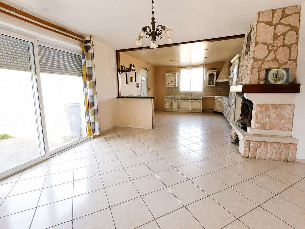 Maison à LA SOUTERRAINE
