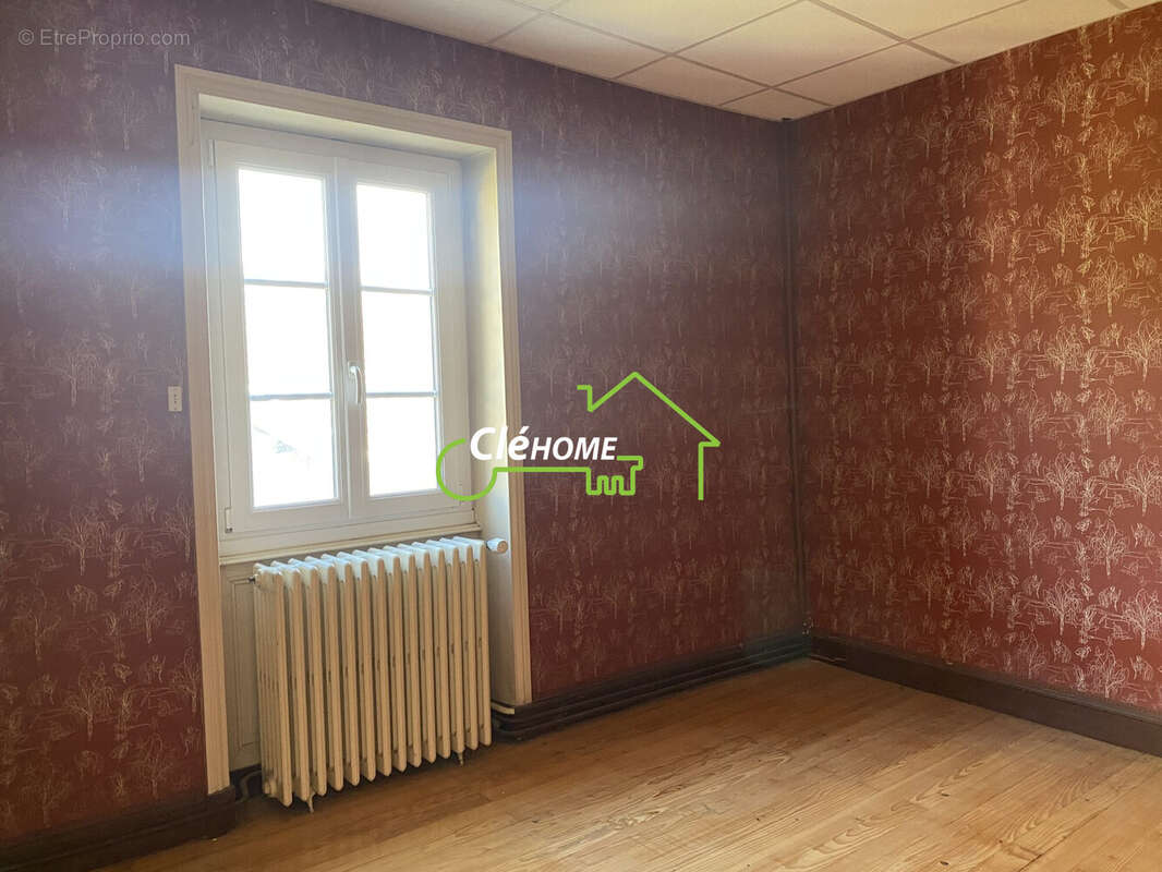 Maison à BEAUJEU