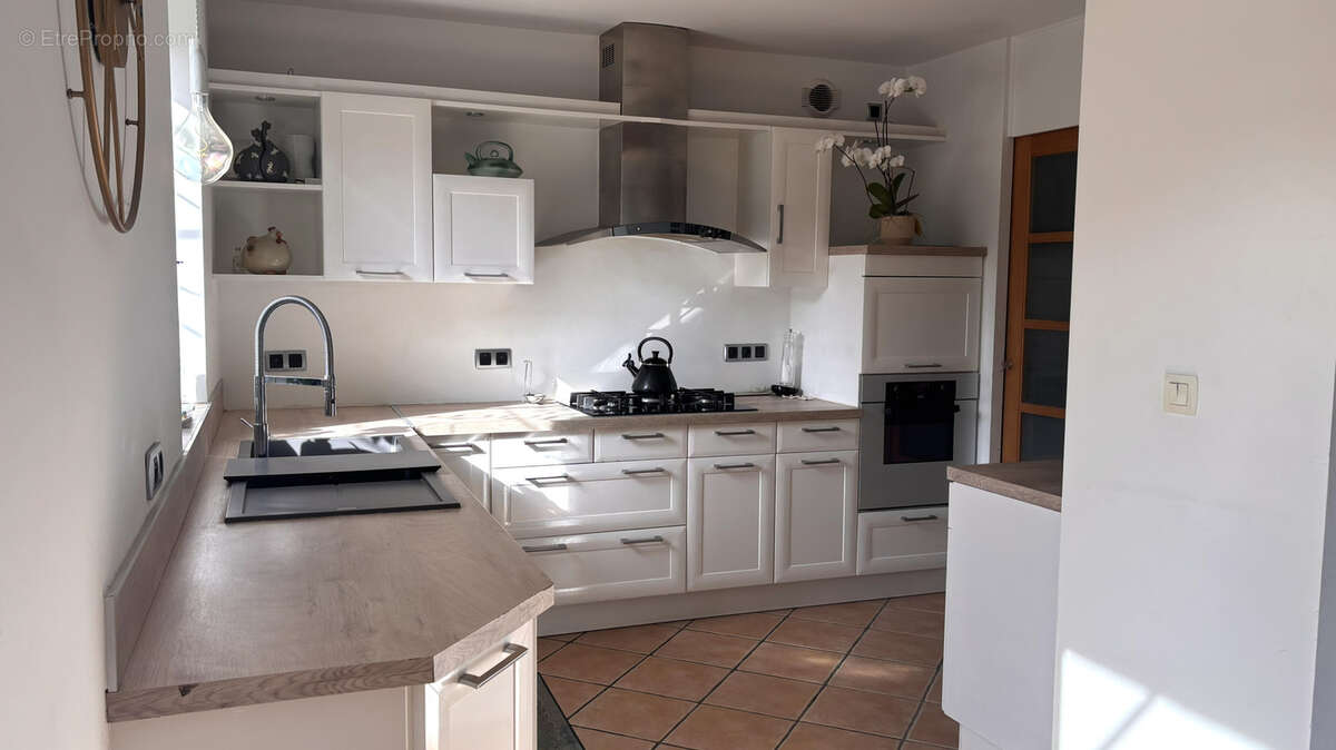 Maison à ETOILE-SUR-RHONE